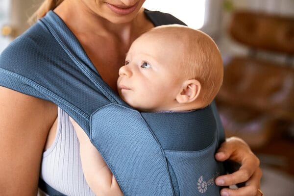Ergobaby Embrace Soft Air Mesh Blue - Image 3